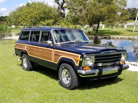 8cyl Automatic. . Used jeep wagoneer for sale
